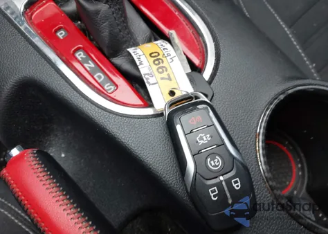 2016 Ford Mustang Ecoboost z USA, uszkodzony, nr VIN 1FA6P8TH5G5253033